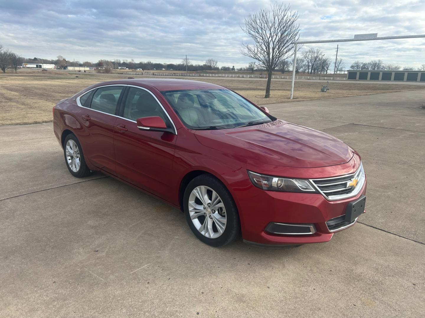 2015 RED /BLACK Chevrolet Impala CNG 3LT (2G1135SN6F9) with an 3.6L V6 DOHC 24V CNG engine, 6A transmission, located at 17760 Hwy 62, Morris, OK, 74445, (918) 733-4887, 35.609104, -95.877060 - Photo#2